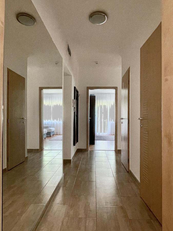 Thermal Next I Weninger Apartman Kiskunhalas Buitenkant foto