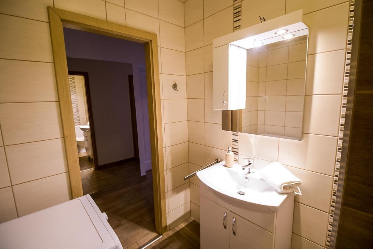 Thermal Next I Weninger Apartman Kiskunhalas Buitenkant foto