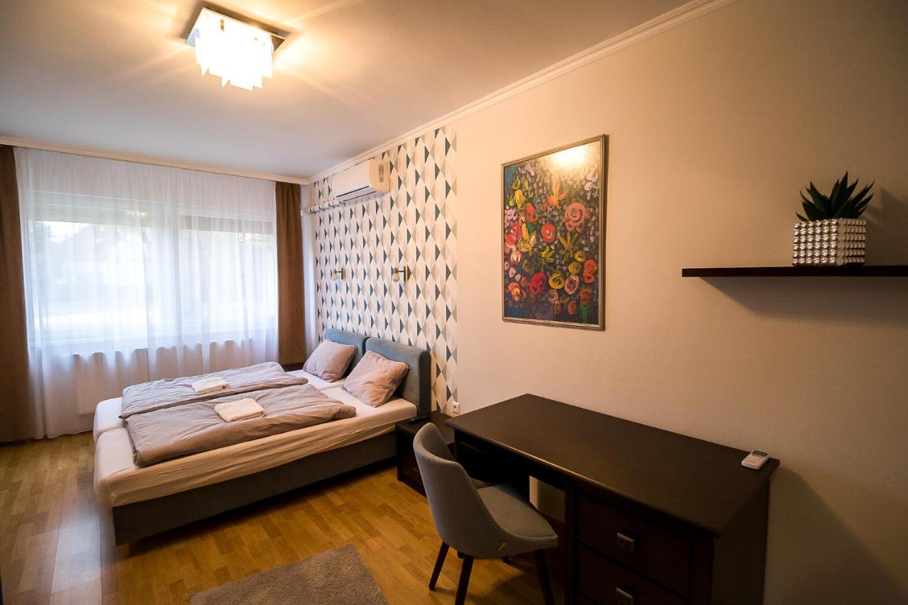 Thermal Next I Weninger Apartman Kiskunhalas Buitenkant foto