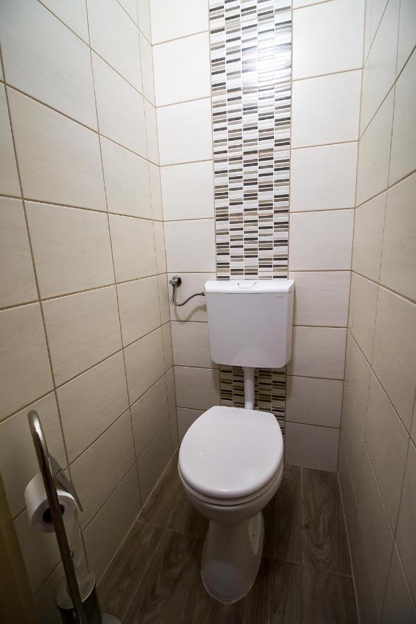 Thermal Next I Weninger Apartman Kiskunhalas Buitenkant foto