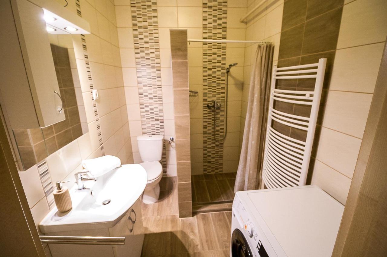 Thermal Next I Weninger Apartman Kiskunhalas Buitenkant foto